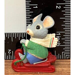 1991 HALLMARK KEEPSAKE ORNAMENT QX495-9 LOOK OUT BELOW TENDER TOUCHES MOUSE